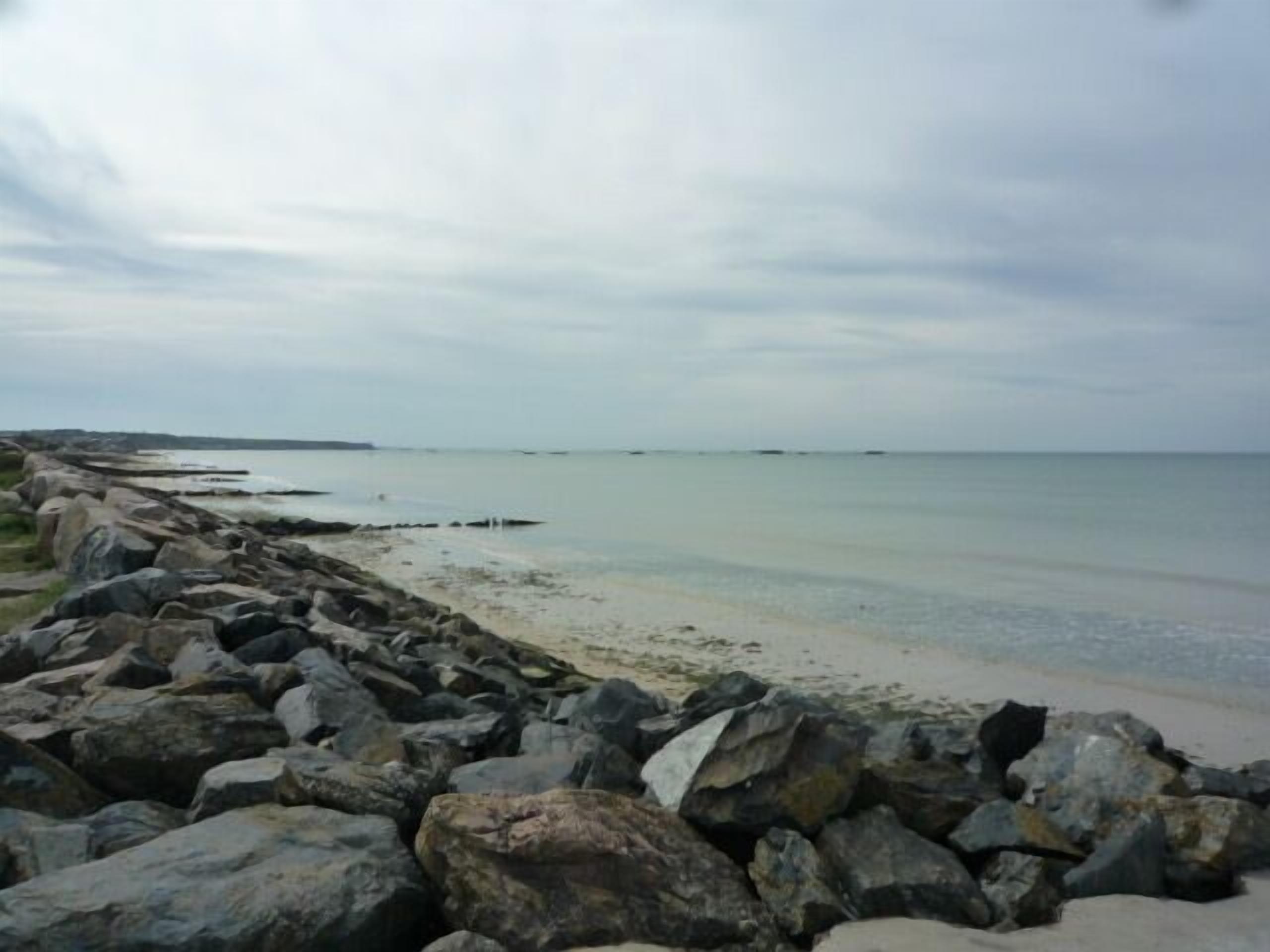 Beach nearby, sun-loungers