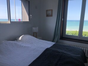 4 bedrooms, iron/ironing board, travel crib, WiFi