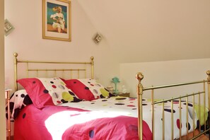 3 Schlafzimmer, Bügeleisen/Bügelbrett, Reisekinderbett, kostenloses WLAN