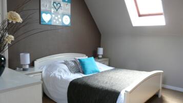 5 dormitorios, tabla de planchar con plancha, wifi gratis y ropa de cama