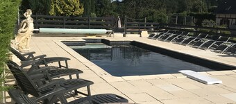 Norman Große Luxus-Haus 14-24 Personen + beheizter Pool auf 3 ha