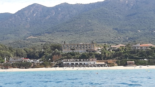 VUOKRAUSSTUDIO 30 m² täysin varusteltu 