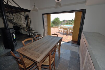 Barn completely renovated and air conditioned in an old farm 