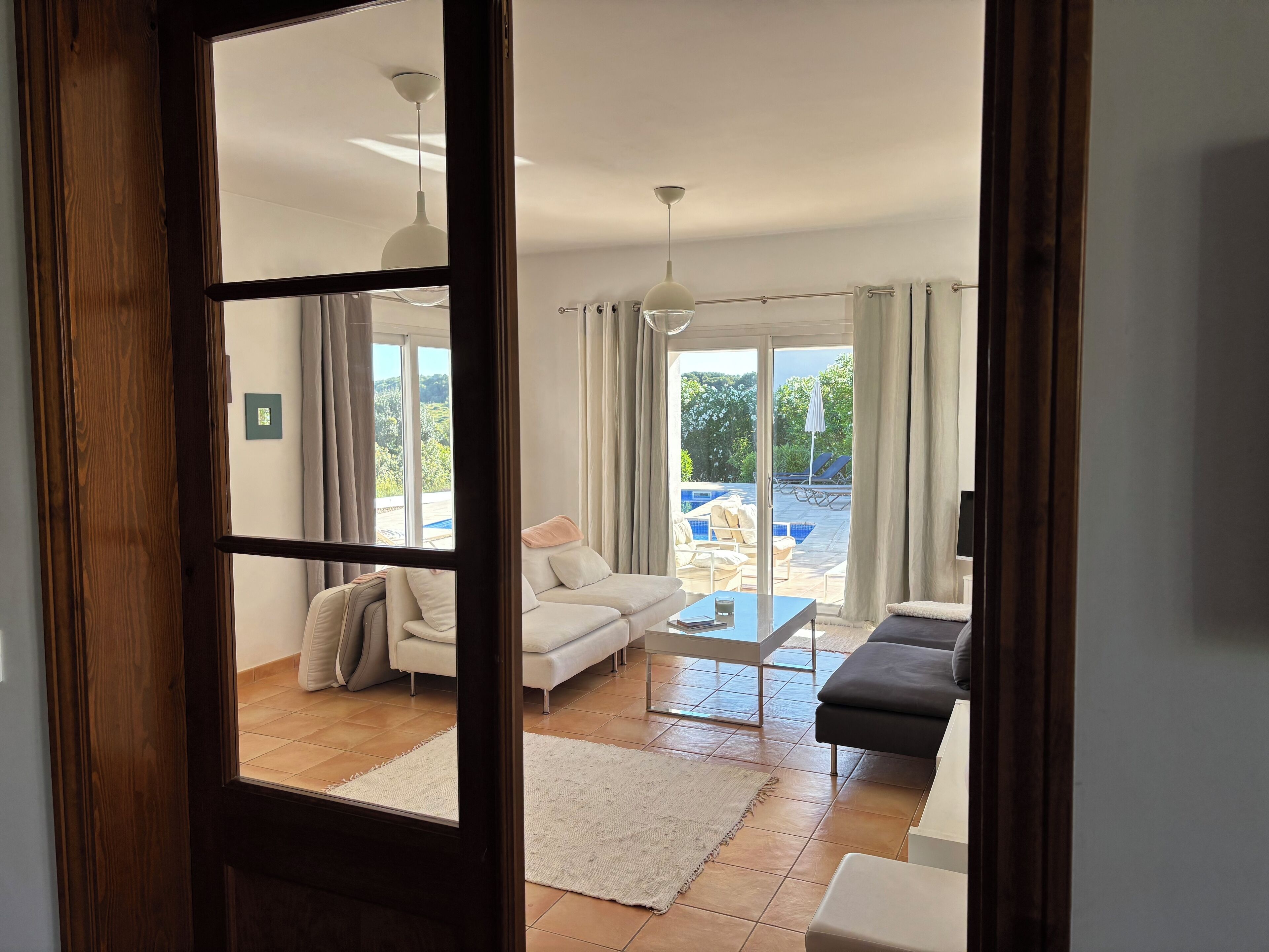 Boeken en een computerscherm