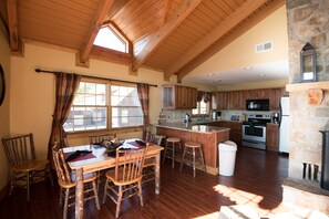 Dining - Breathtaking Mountain Views Surround New Lakefront Condo (Hague)