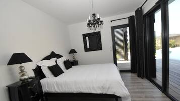 4 soveværelser, skrivebord, strygejern/strygebræt, gratis Wi-Fi