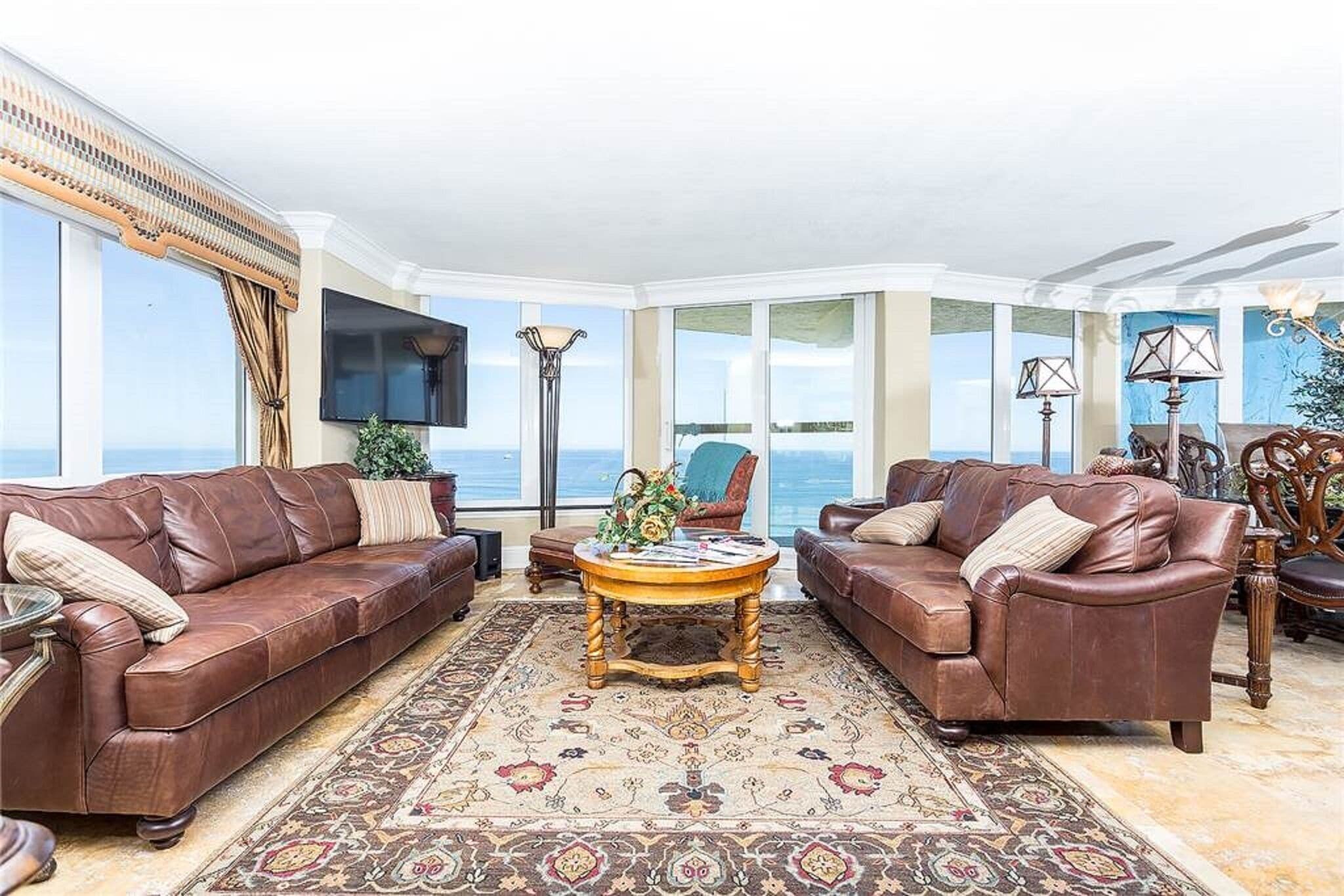 Corner Penthouse Direct Ocean Front !!- Pool and Direct Beach Access Available!!