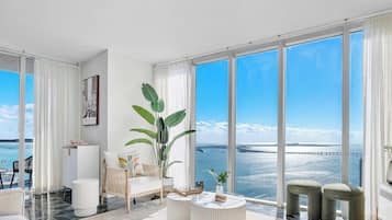 Televisión y oficina