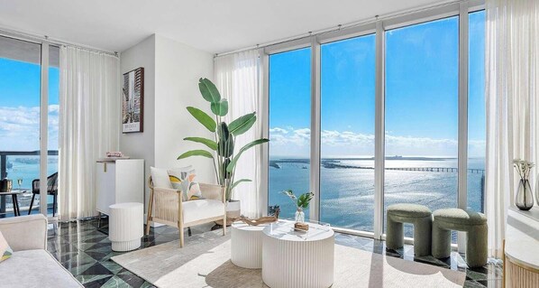 Fernseher, Arbeitsbereiche