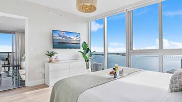 2 habitaciones, tabla de planchar con plancha, cuna de viaje y wifi