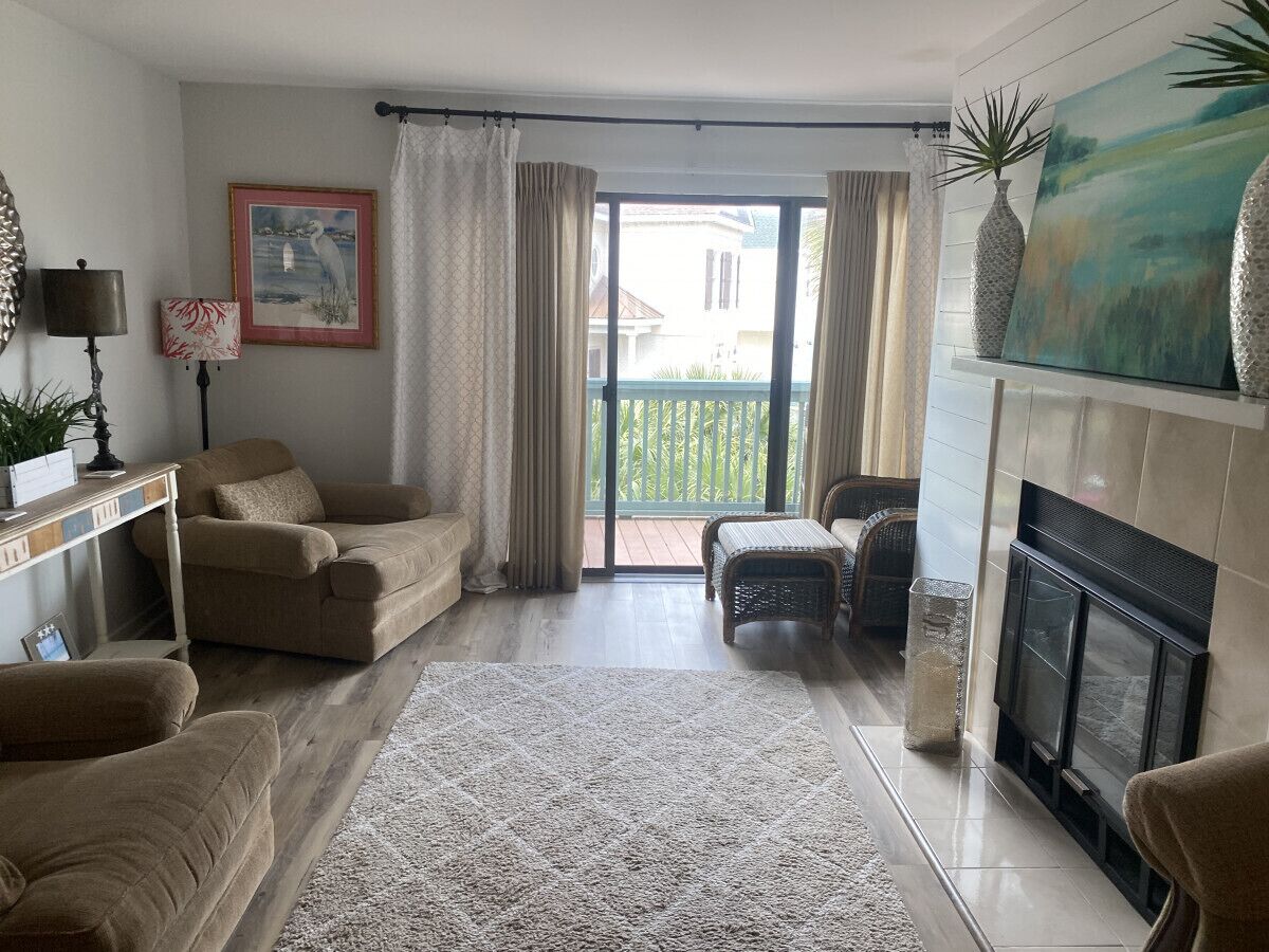 664 New Haven - Golf Cart Included