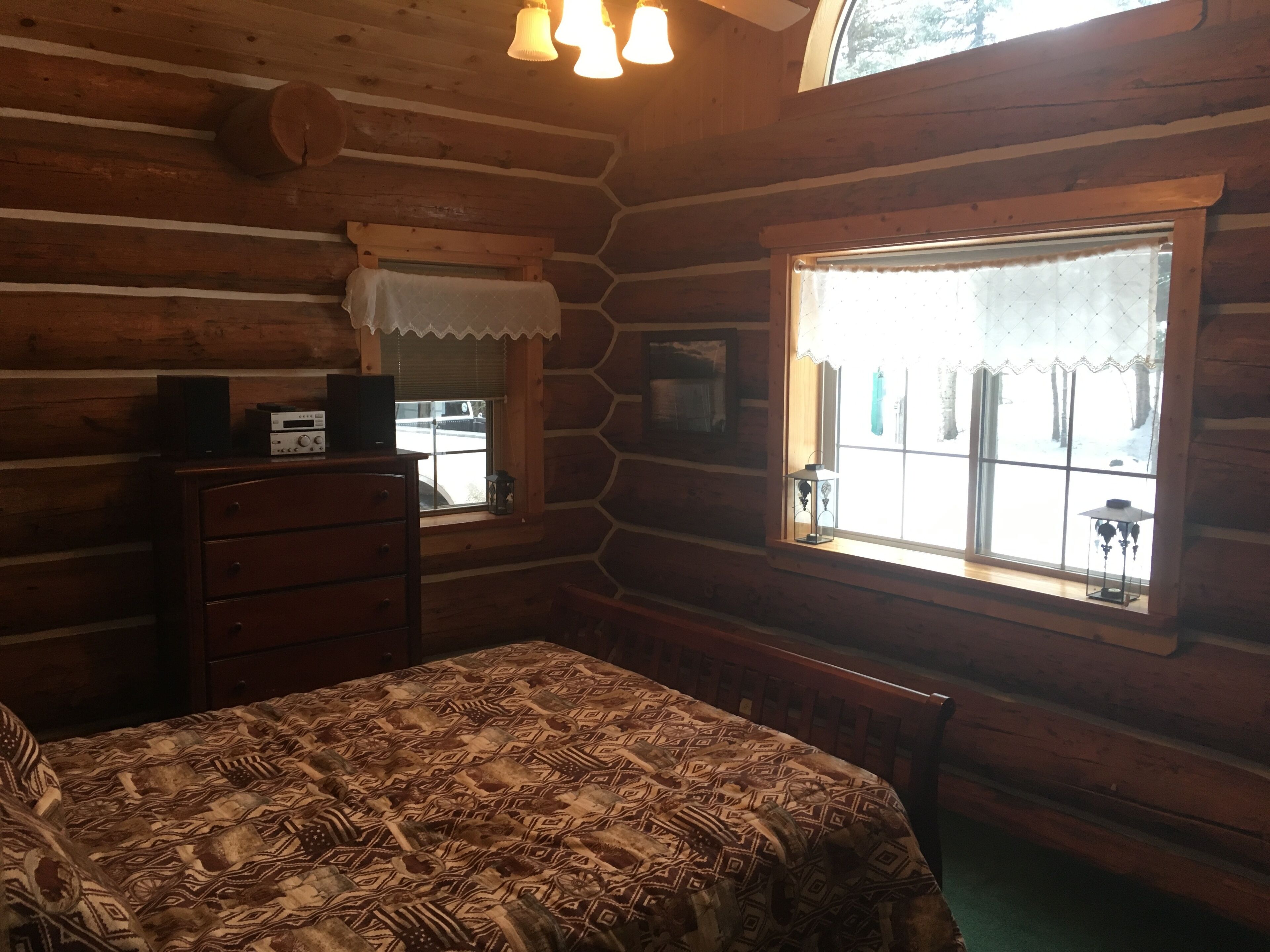 Quiet Cabin nested in the Many Lakes area near Bigfork and Kalispell