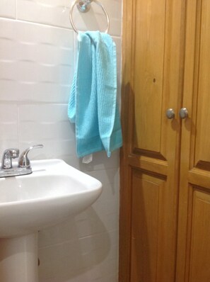 Shower, towels - In The Heart Of San Carlos, Spectacular Views (SAN CARLOS NUEVO GUAYMAS)