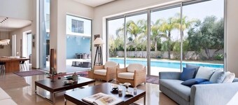 Luxurious villa with fenced swimming pool in the Caesarea Golf area 