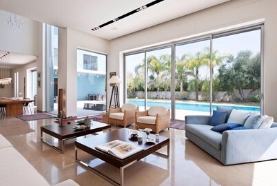 Luxurious villa with fenced swimming pool in the Caesarea Golf area 