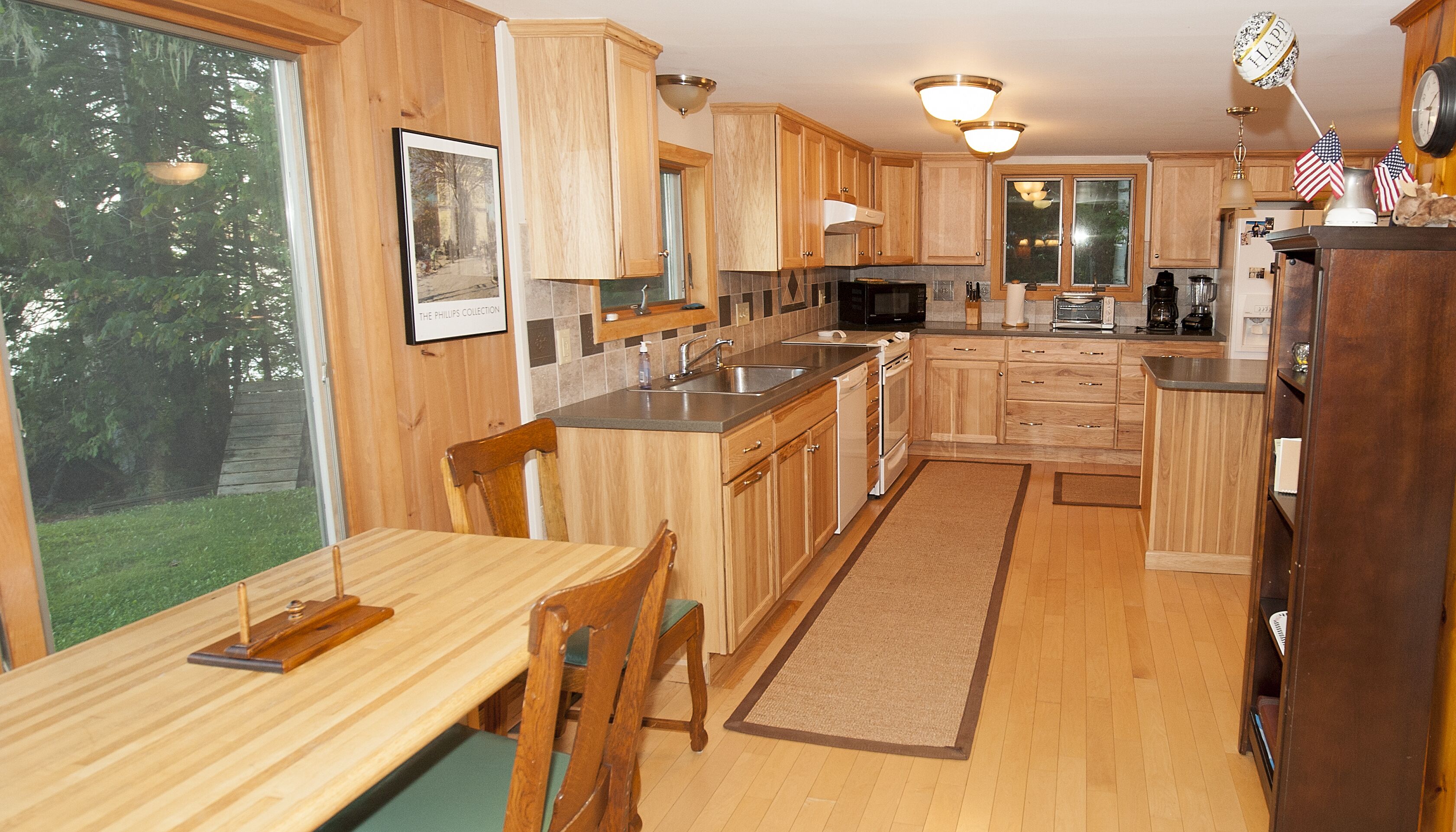 Lakefront-4 Season - Northern Maine Cottage