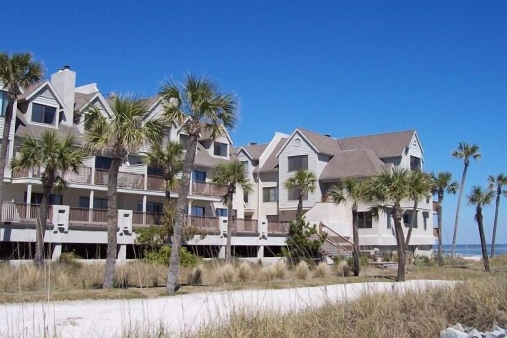 Pristine Oceanfront Paradise! - 2 Free Amenity Cards!!