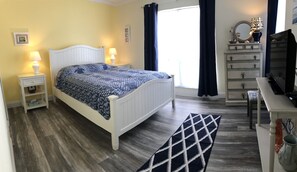 2 bedrooms, desk, iron/ironing board, free WiFi