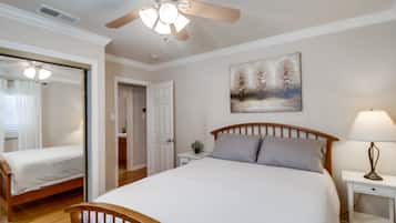 2 habitaciones, tabla de planchar con plancha, wifi y ropa de cama