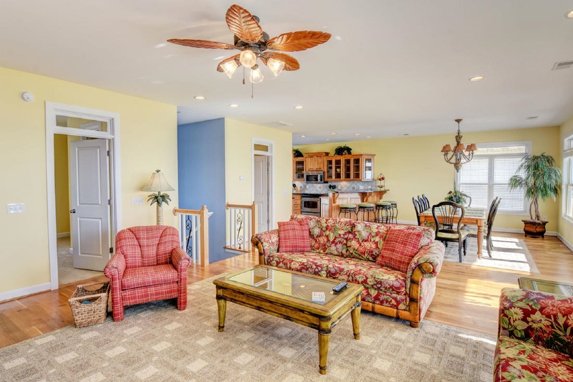 Gorgeous Views! Pool, Porches, Swings and Outdoor Dining. Memories!!