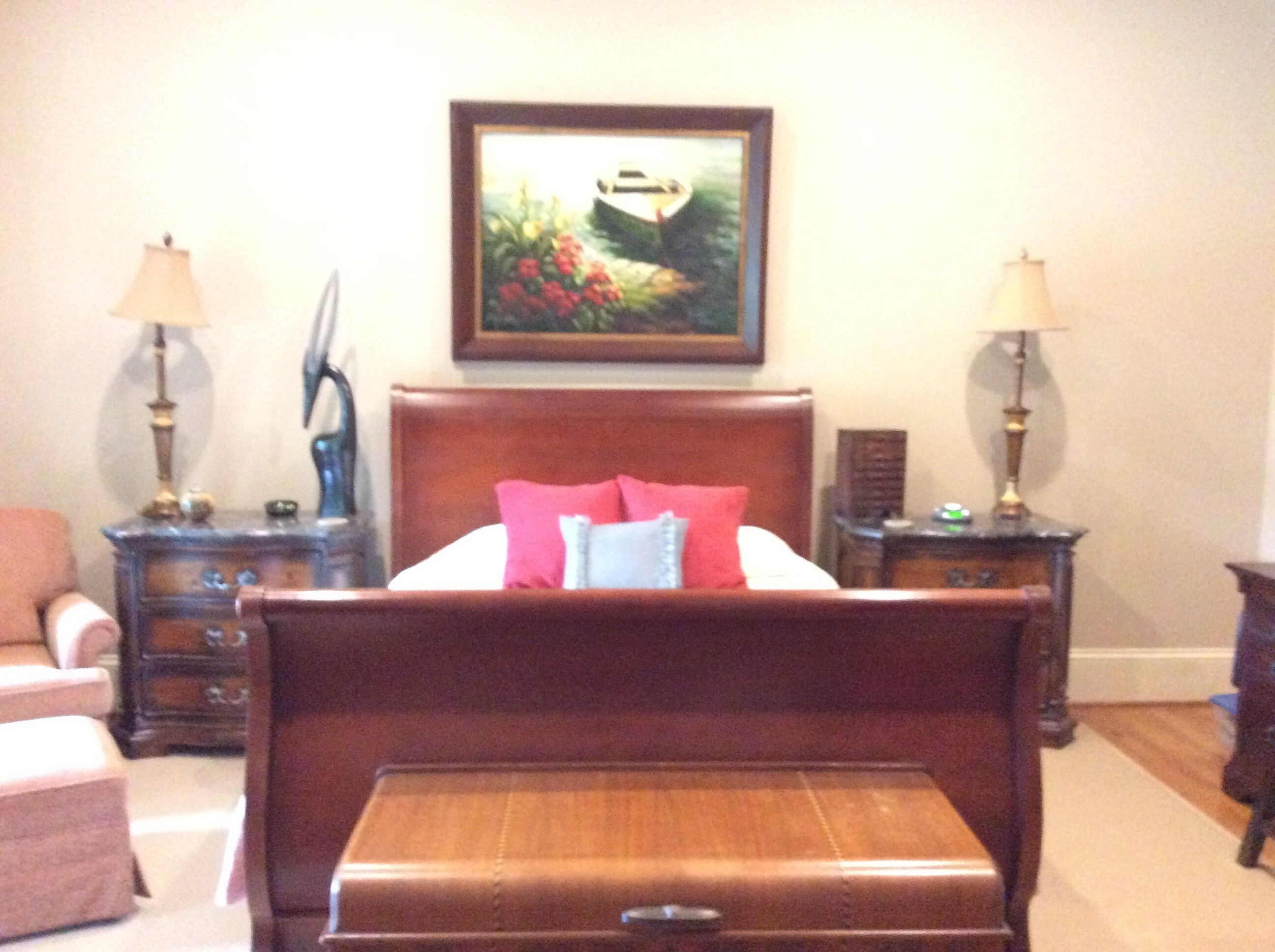 Spacious Private Lakeside Home - Waterfall Pool 11 Miles From Campus