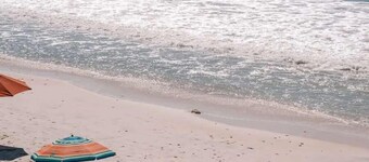 Faro de Mita – 4BR Luxury Condo, Walk to Town