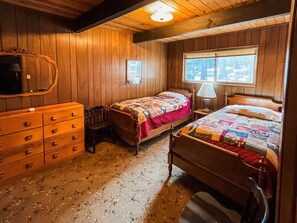 4 bedrooms, free WiFi, bed sheets