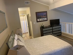 2 Schlafzimmer, Schreibtisch, Bügeleisen/Bügelbrett, kostenloses WLAN
