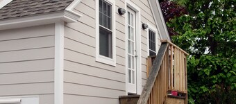 Carriage House - Best Kept Secret in Town