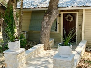 تفاصيل الفندق من الخارج