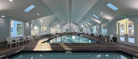 Innenpool, Außenpool