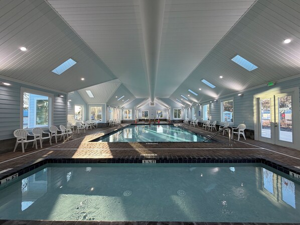 Indoor pool, outdoor pool - One minute drive to beach with golfcart! Updated, beach decor & clean!  (Myrtle Beach)