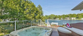 Oasis on Murray Lake, just NE of Grand Rapids