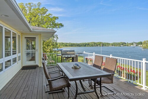 Oasis on Murray Lake, just NE of Grand Rapids