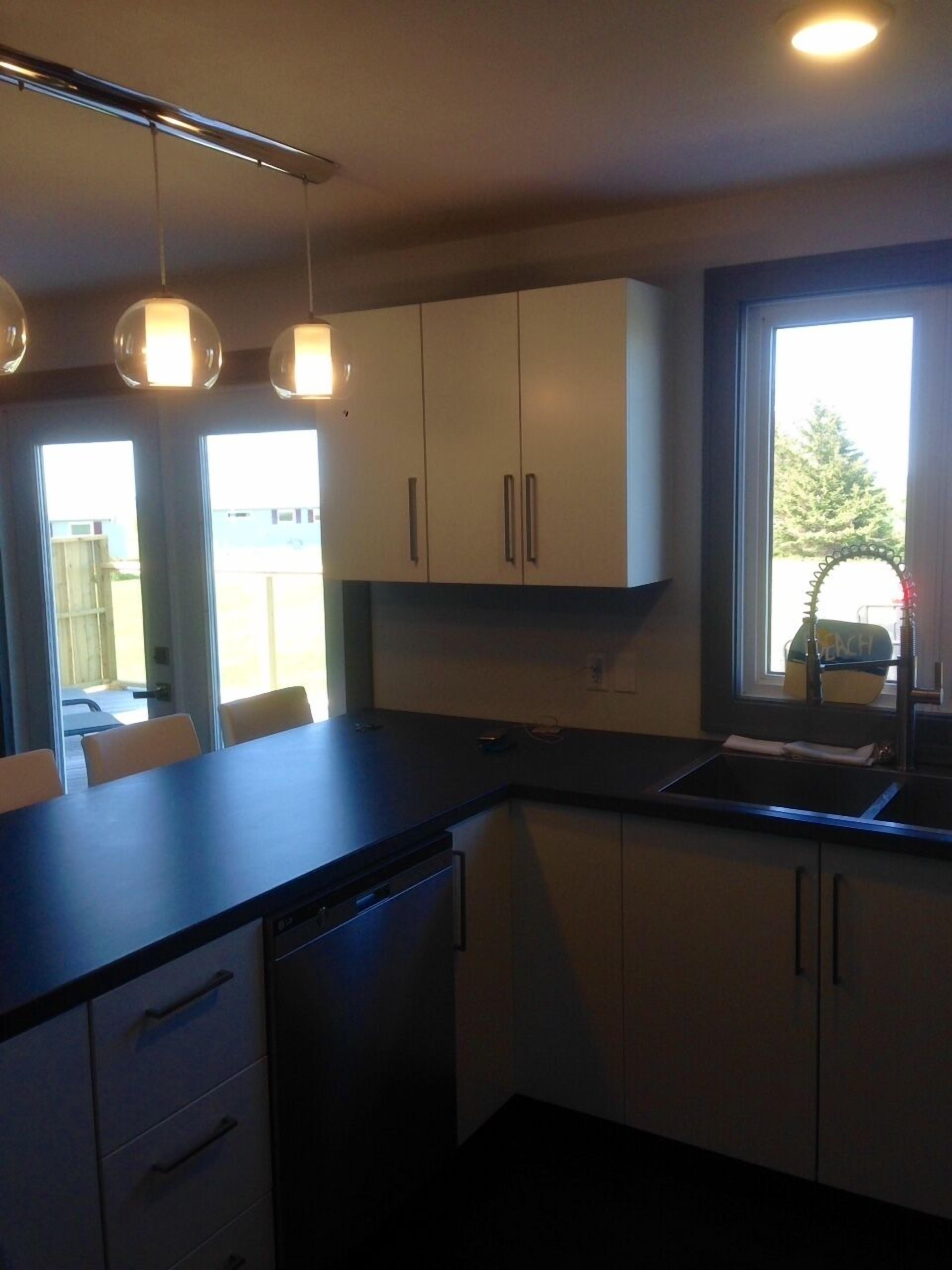 Oceanfront Cottage -Beach - Peaceful, Amazing Views - Prime week just opened up 