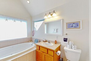 Kostenlose Toilettenartikel, Haartrockner, Handtücher