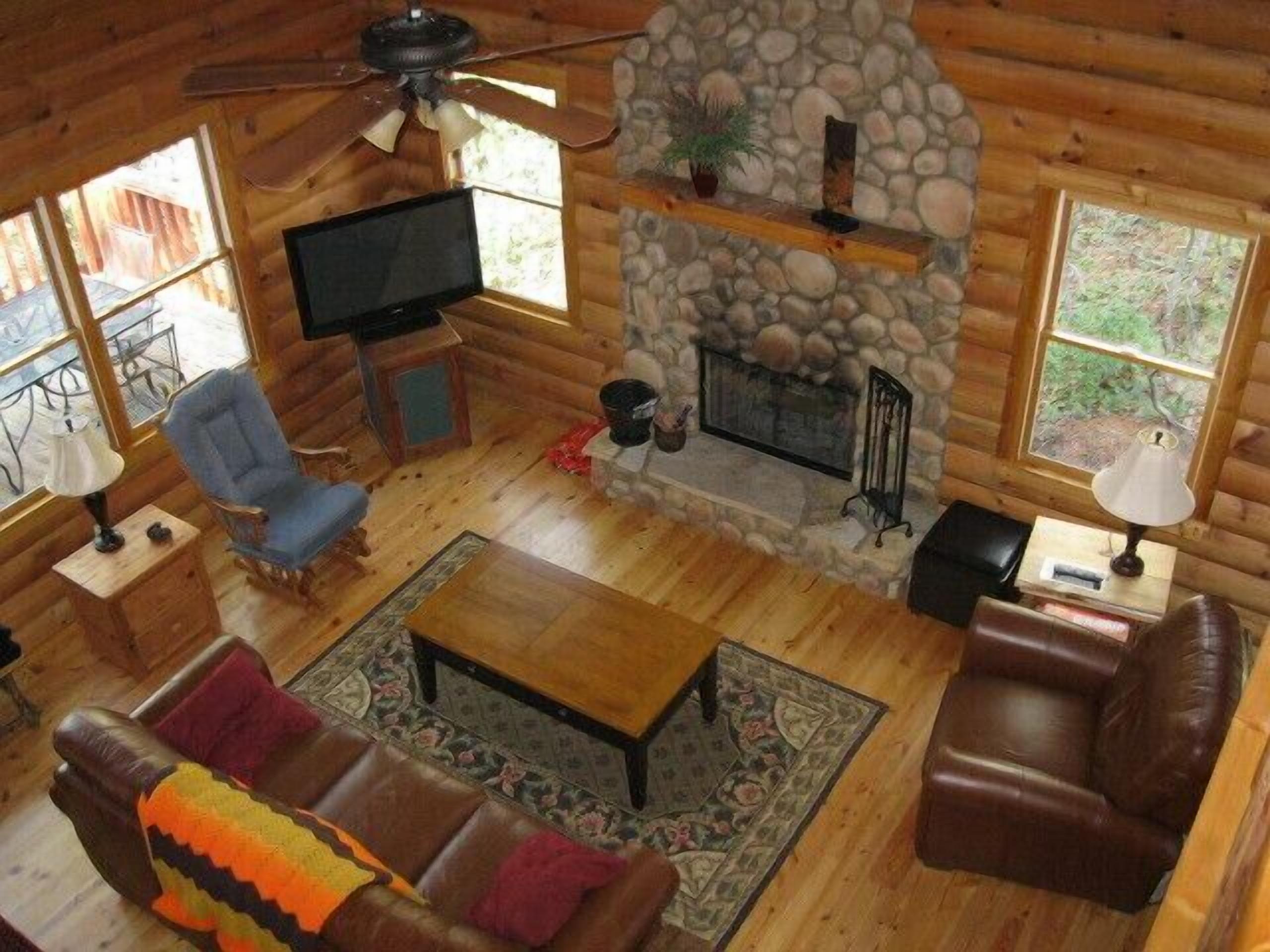 Luxury, Pet Friendly Mountain Cabin On 7 Acres