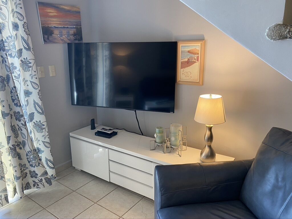 4 Bedroom 3 Bath Beach Front Bahia Delfin Condos Beautiful!