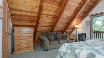 3 bedrooms, bed sheets