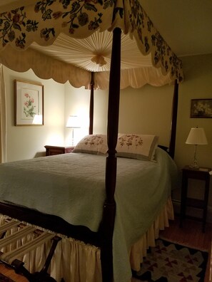 2 makuuhuonetta, silitysrauta/-lauta, Wi-Fi, vuodevaatteet