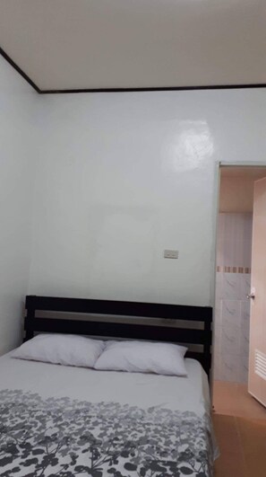 5 chambres, accĂšs Internet, draps fournis