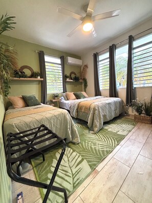 2 chambres, fer et planche à repasser, Wi-Fi gratuit, draps fournis