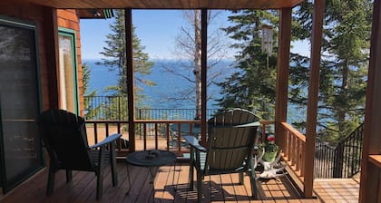LUTSEN LAKEHOUSE on LAKE SUPERIOR