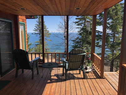 LUTSEN LAKEHOUSE on LAKE SUPERIOR