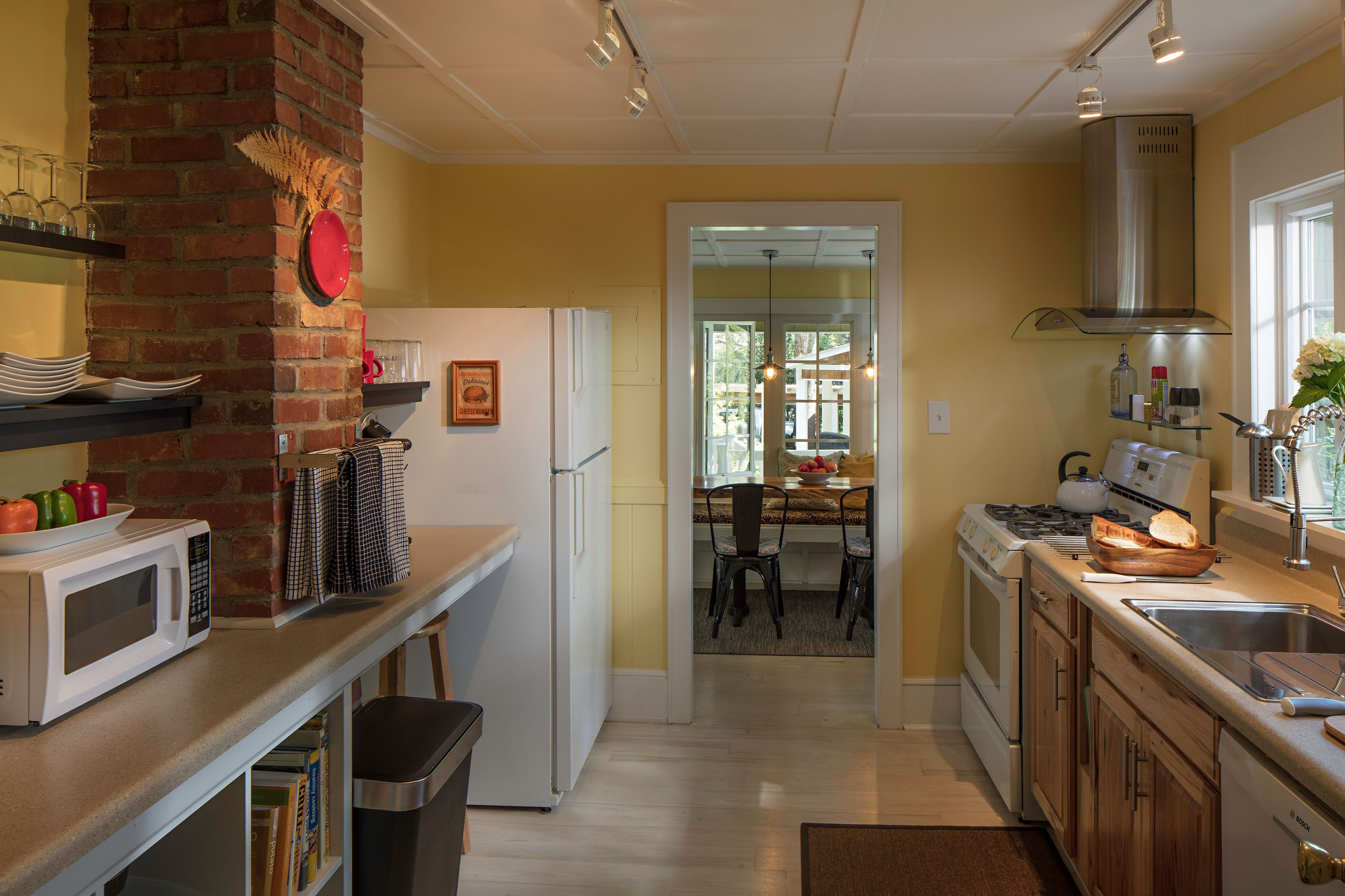 Featherstone THE LODGE - perfect for families!!