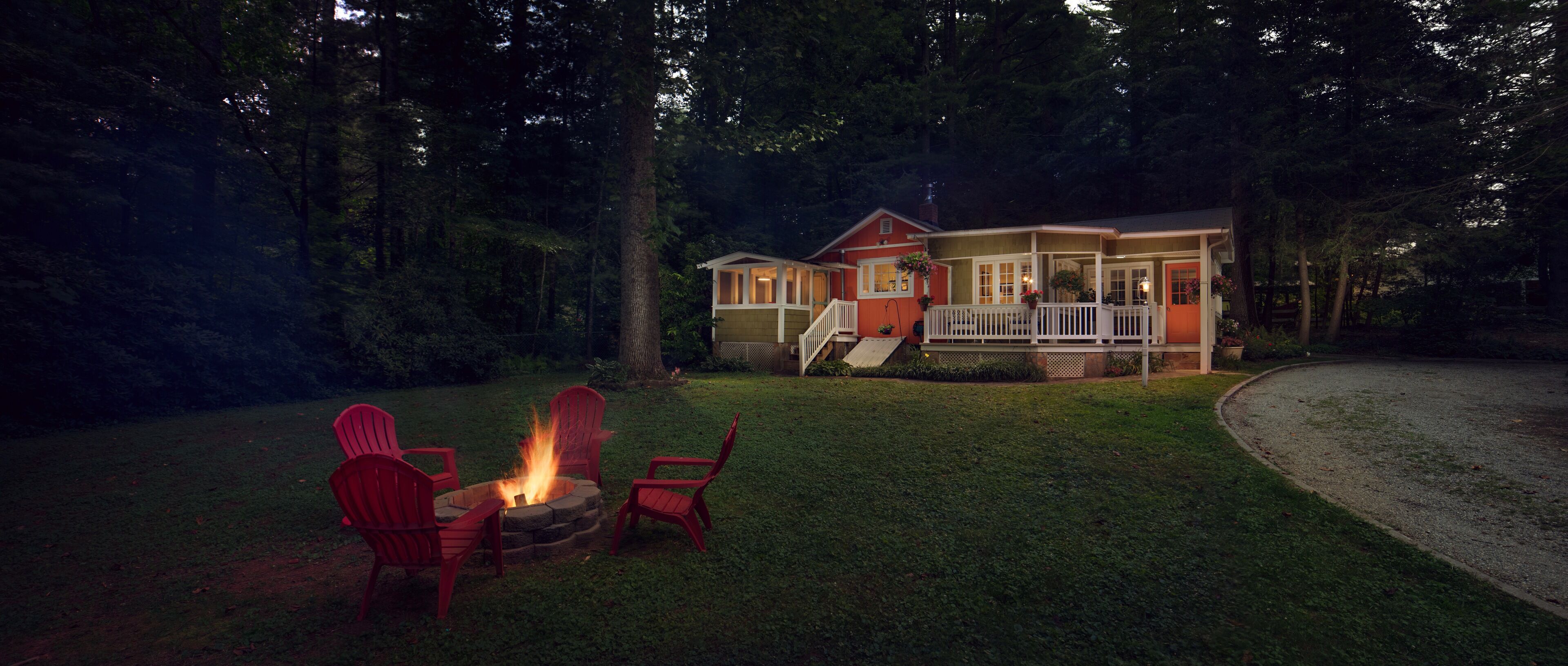 Featherstone THE LODGE - perfect for families!!