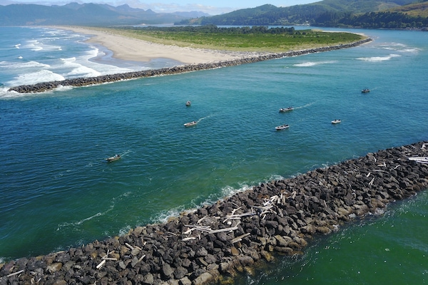Solstolar och strandhanddukar