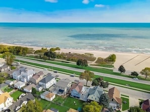 Accommodatie ligt op het strand, strandlakens