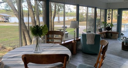 Watch Dolphins on your own Private Beach! Renovated! Boat Launch Extremely Close