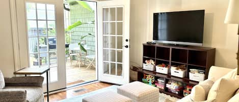 Smart TV, fireplace, computer monitors, printers